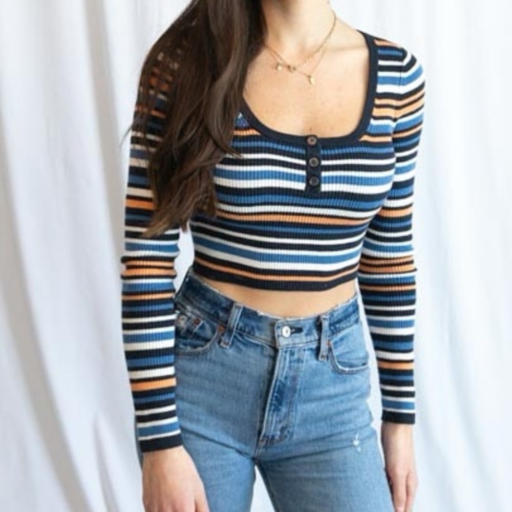 American Eagle Ribbed Cropped Henley - Picture 3 of 7